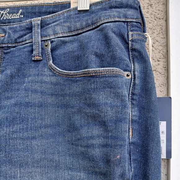 Universal Thread Short Jeans - Picture 3 of 9